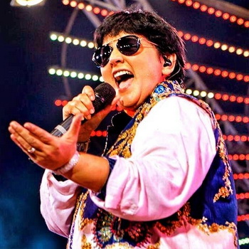 Falguni Pathak Biography